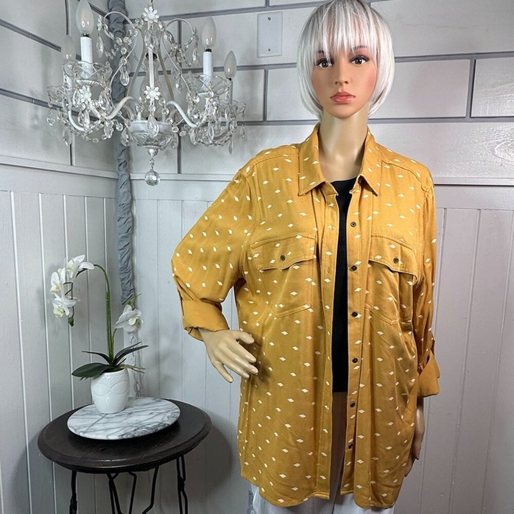 Gold & White a.n.a. Button Down Blouse XXL  So comfortable!